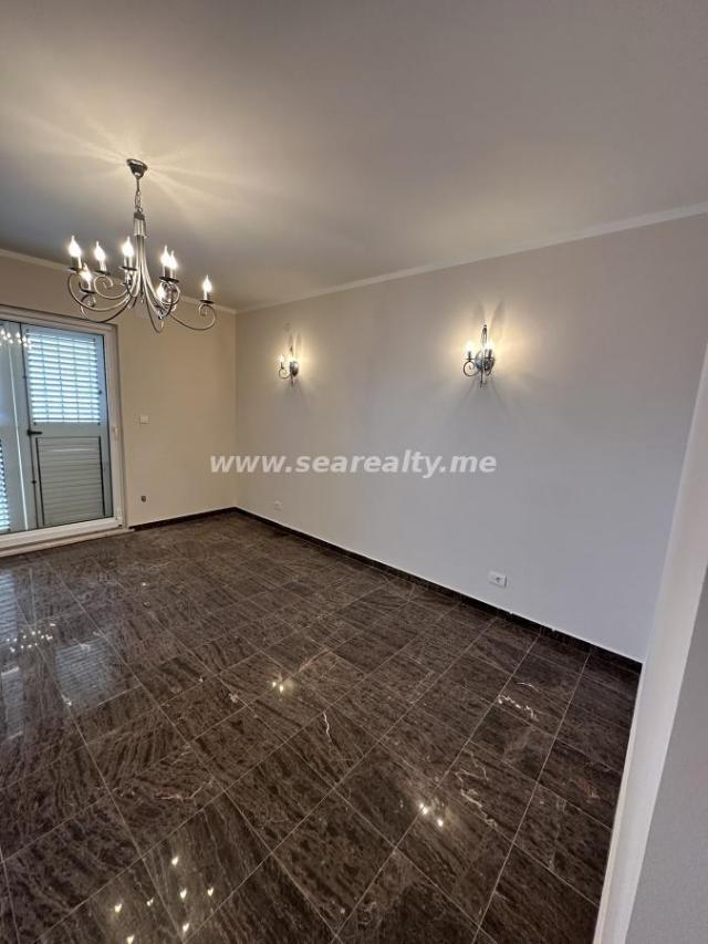 Apartment 73m2, Hladna Uvala, Bar