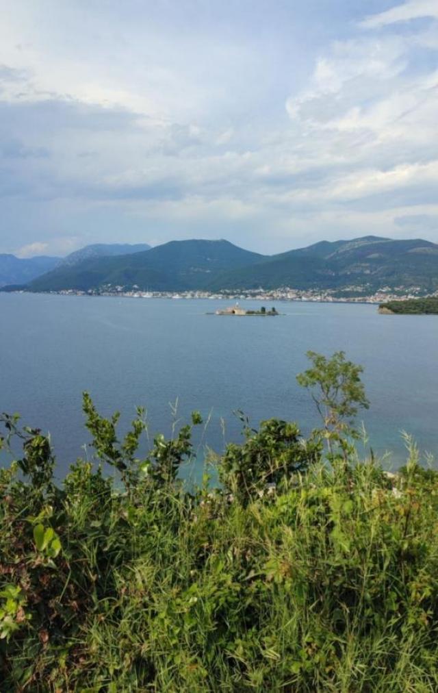 Land for sale, 2300 m2, Tivat, Radovići