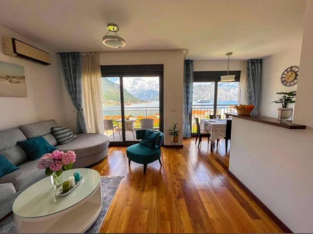 Two-bedroom flat for rent 64m2-Kotor