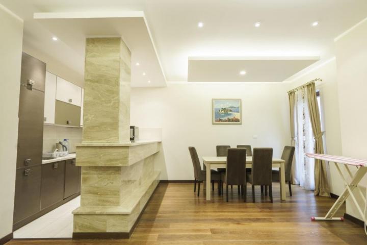 Luxurious apartment in the center of Budva is for sale