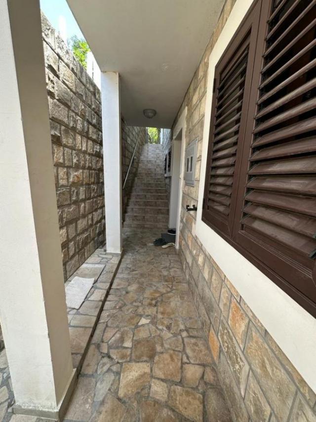 Duplex apartment, Sveti Stefan