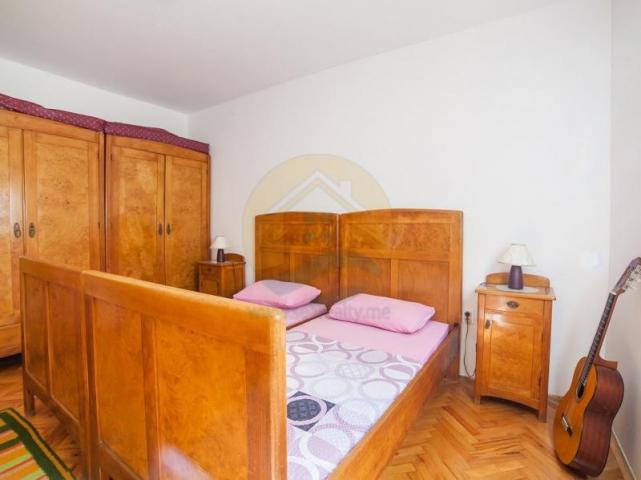 House for sale in Kotor