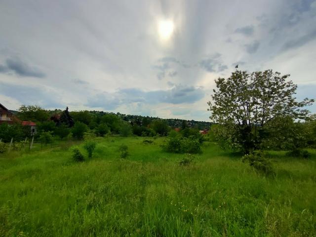 Građevinski plac 4952m Ledinci -Torine za gradnju vikendice