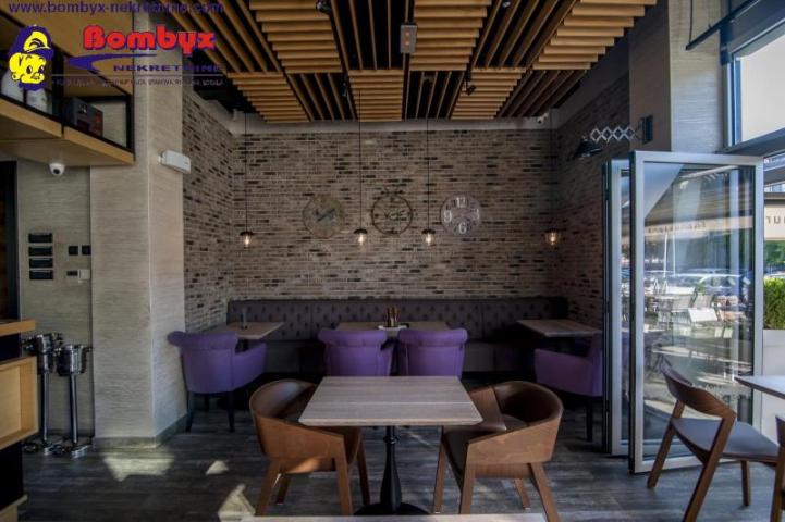 Lokal 238m Opremljen kafe - restoran Novi Sad Sajam kompleks