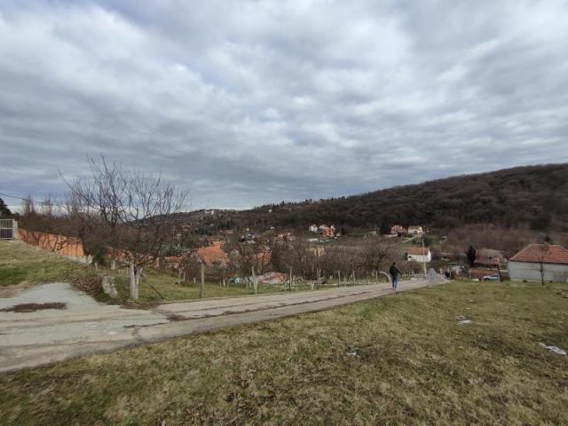 Građevinski plac 2640m Sr. Kamenica Paragovo-ispod Popovice top pogled