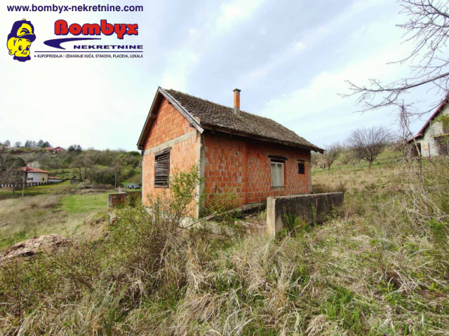 Građjevinski plac 2367m Fruška gora, Sr. Kamenica Čardak TOP LOKACIJA