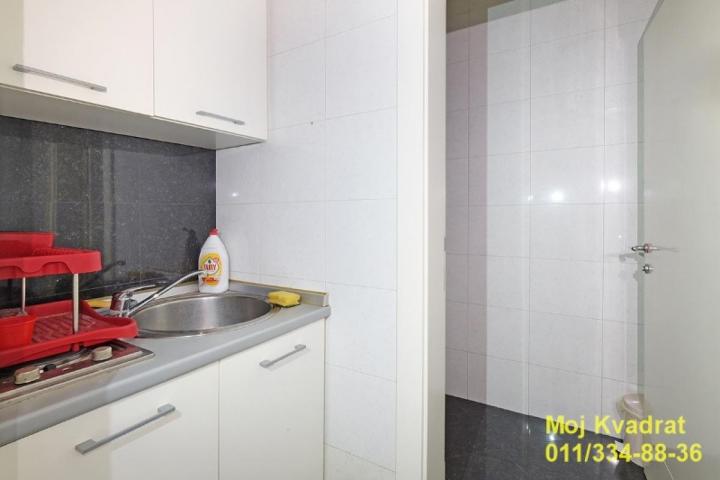 Palilula, Palilulska pijaca - 27. marta, 105m2