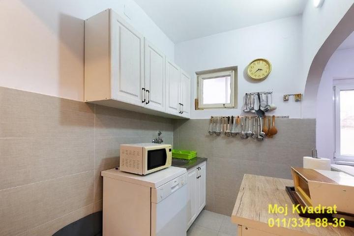 Palilula, Palilulska pijaca - Stanoja Glavaša, 74m2