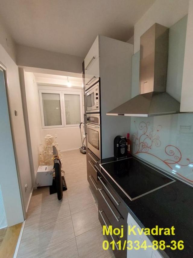 Novi Beograd, Blok 8a - Bulevar Mihajla Pupina, 59m2