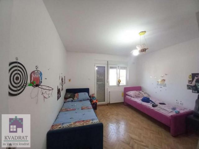 Kuća 290 m², 6, 5 ari  Obrenovac, Belo Polje – 175 000 € (NAMEŠTENA)