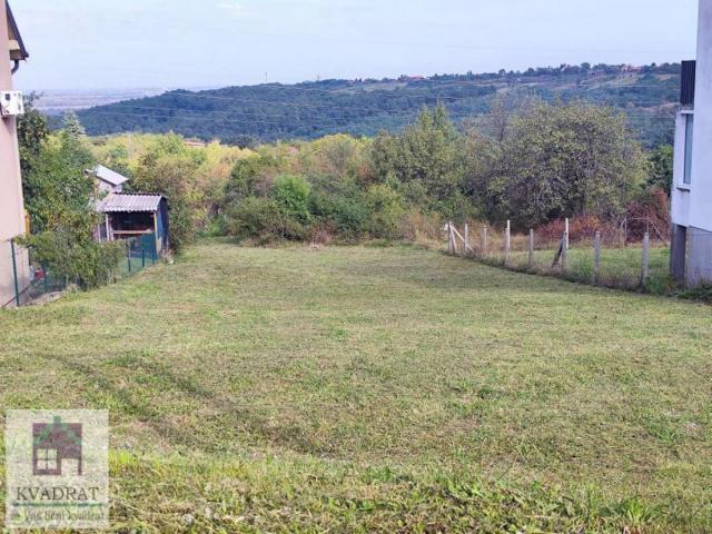 Plac 10 ari, Obrenovac, Mala Moštanica  – 20 000 €