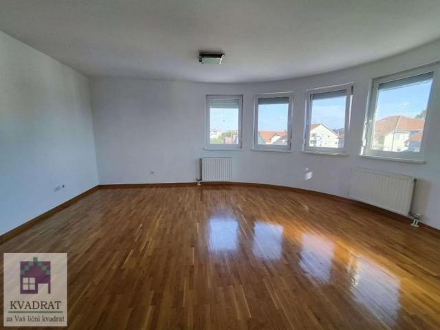 Trosoban stan 82 m², IV sprat, Obrenovac, Rvati – 110 700 € (PARKING + PODRUM)