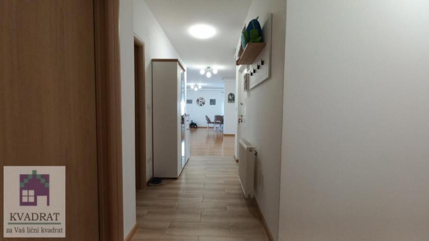 Petosoban stan 162 m², III sprat, Obrenovac, Rojkovac – 262 000 € (NAMEŠTEN) (PARKING MESTO)