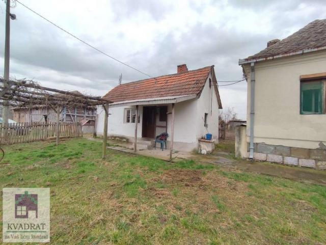 Seosko imanje sa kućom 120 m², 1, 40ha, Ub, Liso Polje – 37 000 €