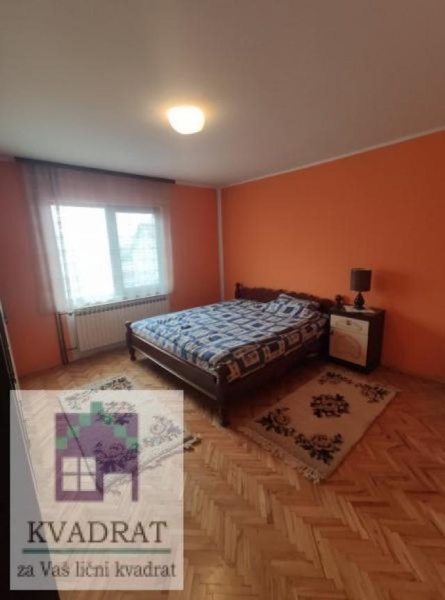 Kuća 178 m² + pomoćna kuća sa lokalom 98 m², 4, 16 ari, Obrenovac, Stubline – 95 000 €