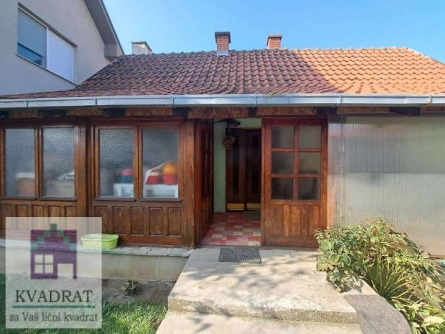 Kuća 150 m² + pomoćna kuća 54 m², 4 ara, Obrenovac, Potića Voće (NAMEŠTENA) – 150 000 €