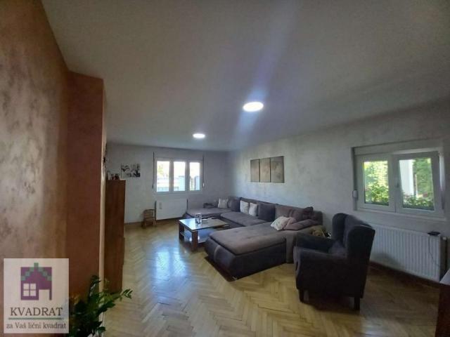 Kuća 290 m², 6, 5 ari  Obrenovac, Belo Polje – 175 000 € (NAMEŠTENA)