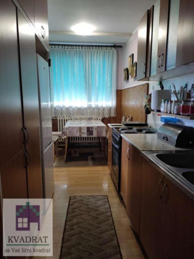 Dvoiposoban stan 77 m², IV sprat, Obrenovac, centar – 93 000 €