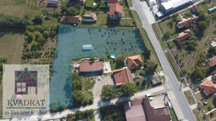 IZDAVANJE! Plac 40 ari, Obrenovac, Zvečka – 1 000 €