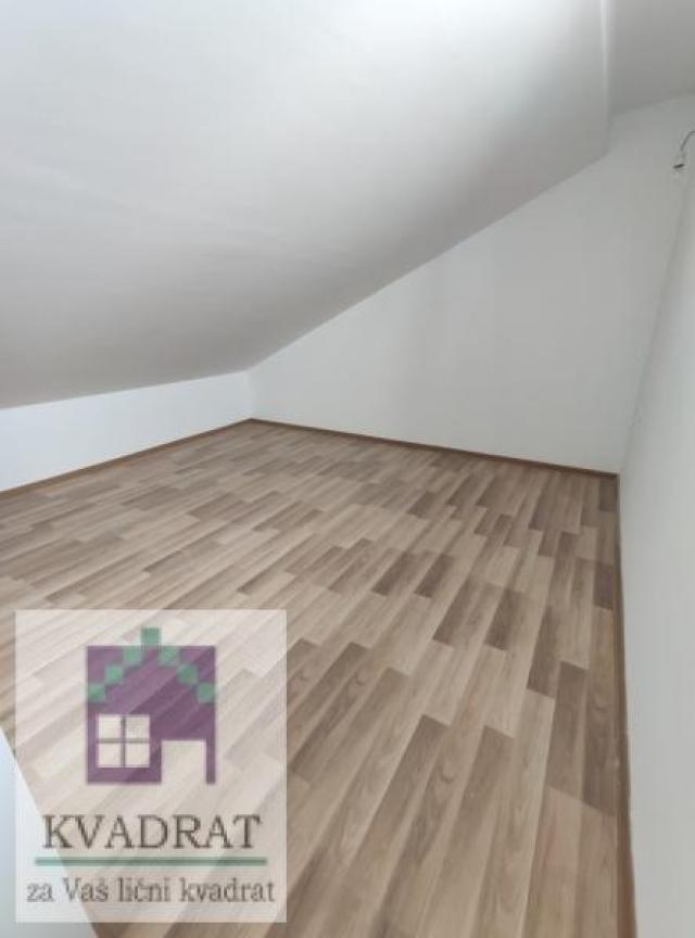 Dupleks stan 79 m², IX sprat, Obrenovac – 79 000 €