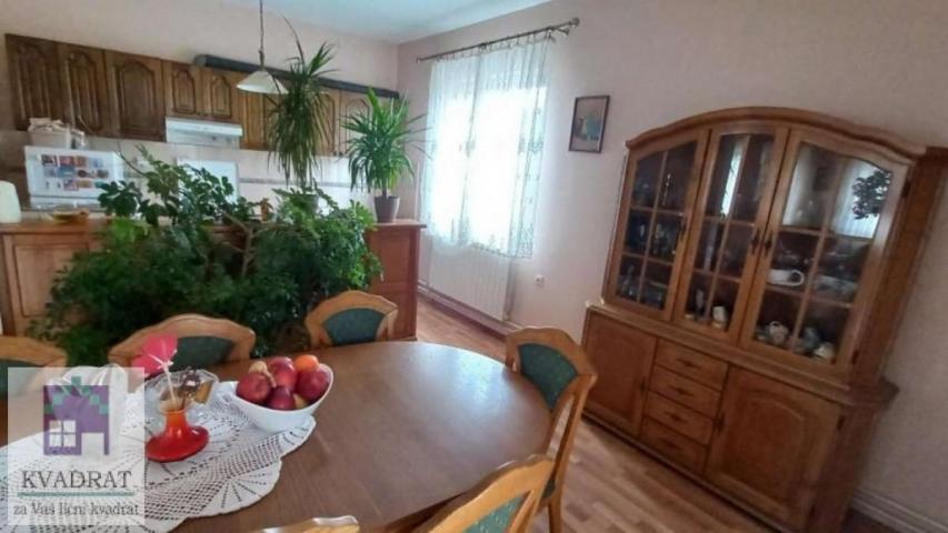 Kuća 205 m², 23, 38 ari, Obrenovac, Zvečka – 175 000 € (POLUNAMEŠTENA)