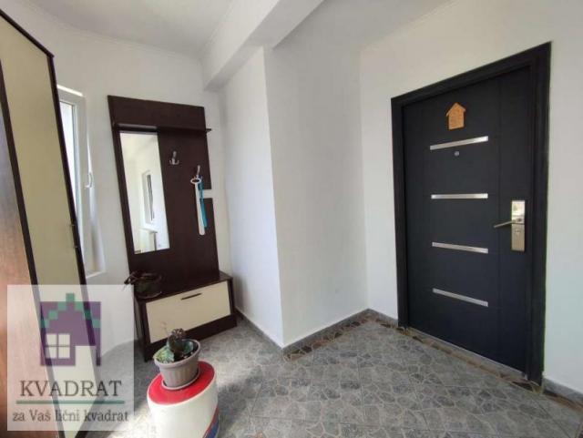 Kuća 382 m² + Pk, 26 ari, Obrenovac, Skela – 210 000 €