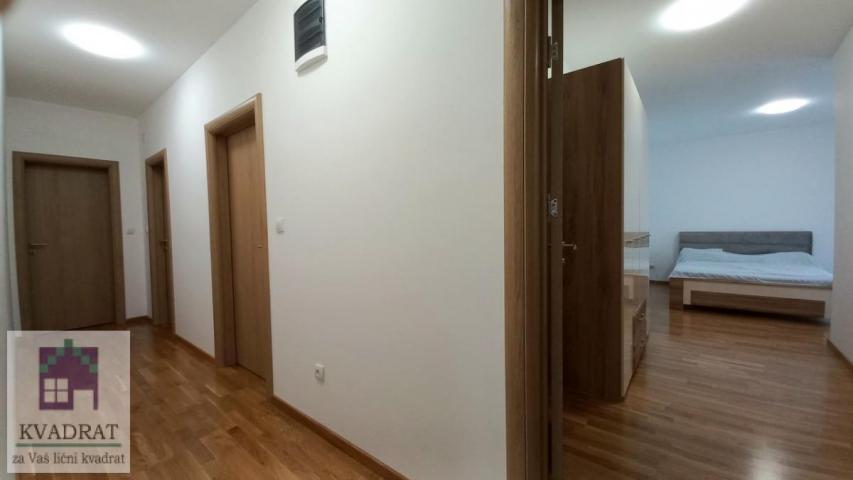 Petosoban stan 162 m², III sprat, Obrenovac, Rojkovac – 262 000 € (NAMEŠTEN) (PARKING MESTO)