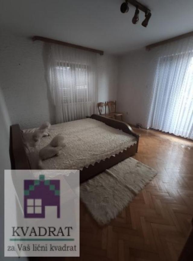 Stambena kuća 182 m² + Pk, 66, 15 ari, Obrenovac, Dren – 180 000 €