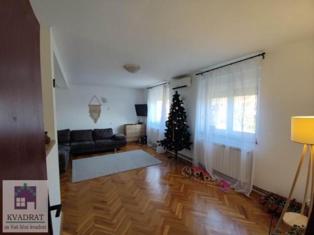 Kuća 300 m², 8 ari placa, Obrenovac, Mala Moštanica - 175 000 €