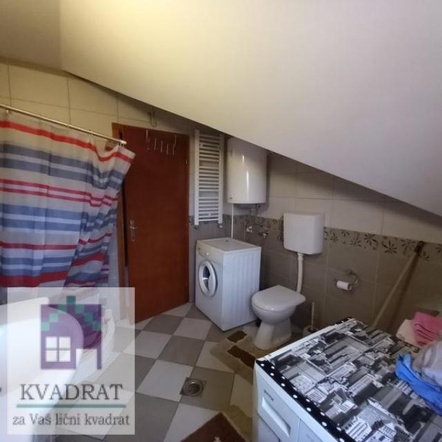 Trosoban stan 74 m², IV sprat, Obrenovac, centar – 94 200 €