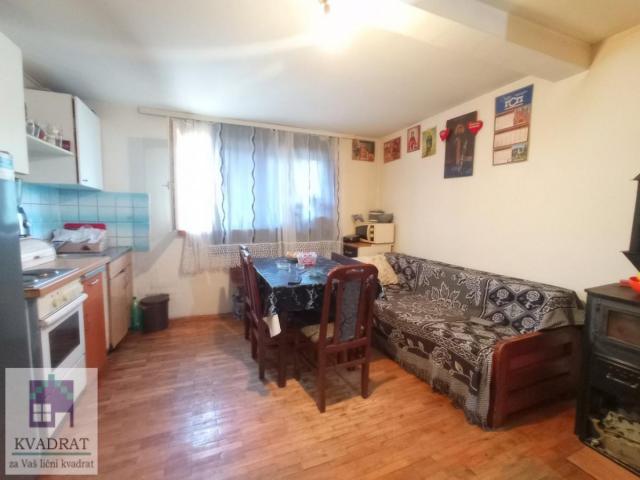 Kuća  250 m², 7 ari, Obrenovac, Barič – 150 000 €