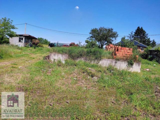 Građevinski plac 61 ar, Zvečka, Obrenovac – 30 000 €