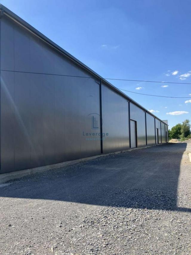 Magacin+poslovni prostor, Makiš, 1200+240m2