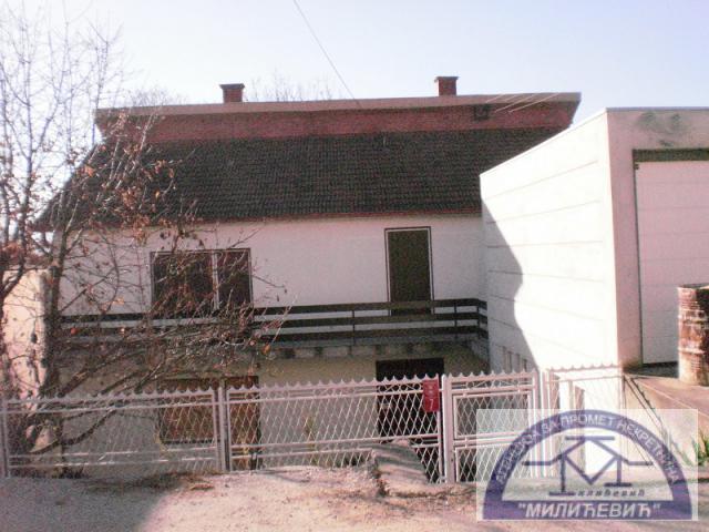 Prodaja, Kuća, 400m2 , Stanovo