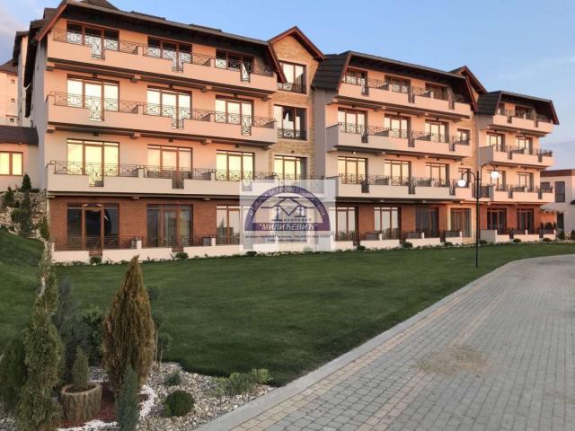 KOMPLETNO OPREMLJEN APARTMAN U MILMARI RESORTU KOPAONIK