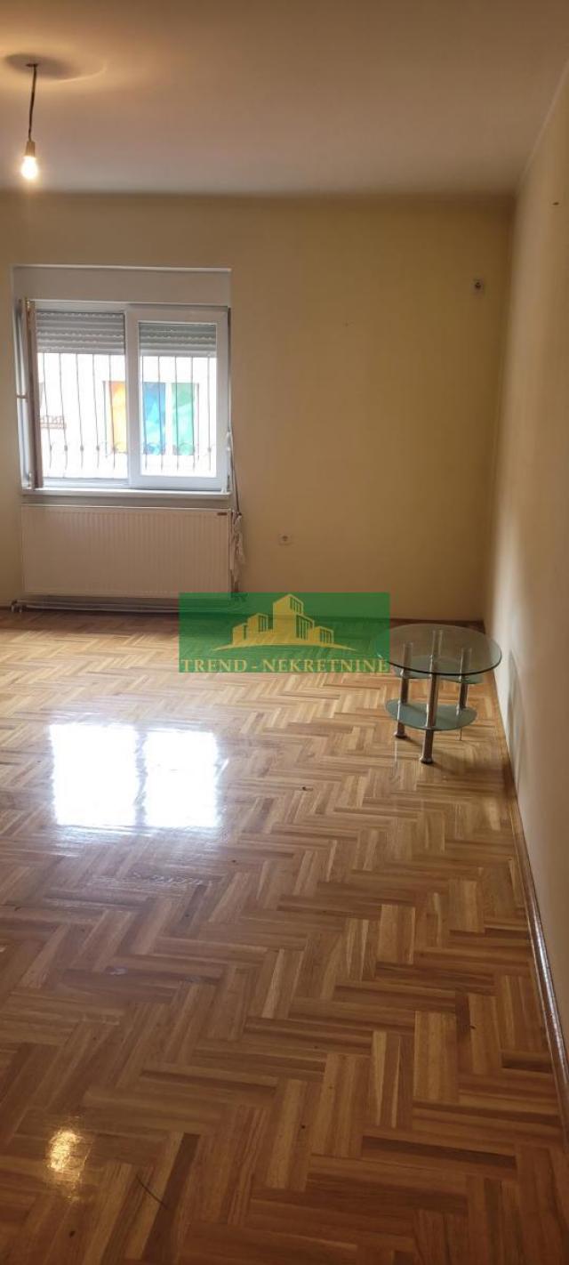 Dositejeva 45m2-odlična lokacija, blizina centra! 115900e