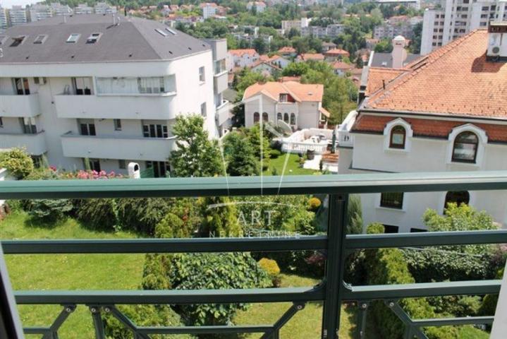 Dedinje,  Aleksandra Tirnanića Tirketa,  mereno 210m2 ID#3199