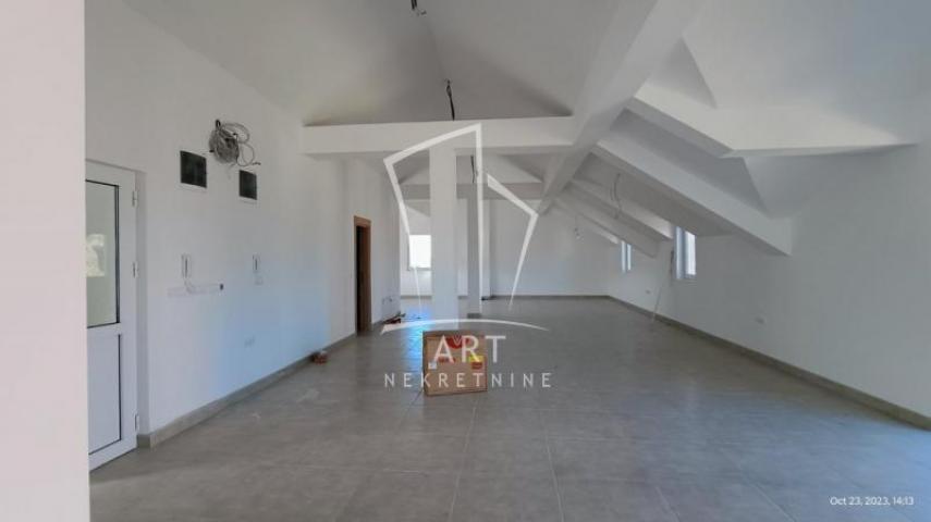 Ovča, lux kuća, mereno 440m2 ID#6416