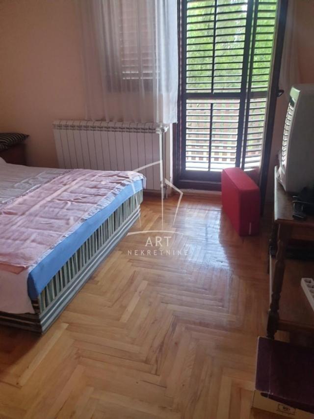 Sopot, Kosmaj, kuća mereno 150m2 i 14ari ID#6575