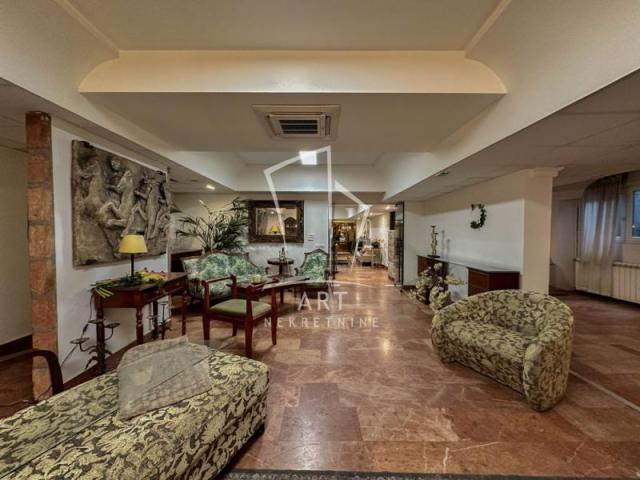Poslovni prostor, Vračar, mereno 500m2 ID#6846