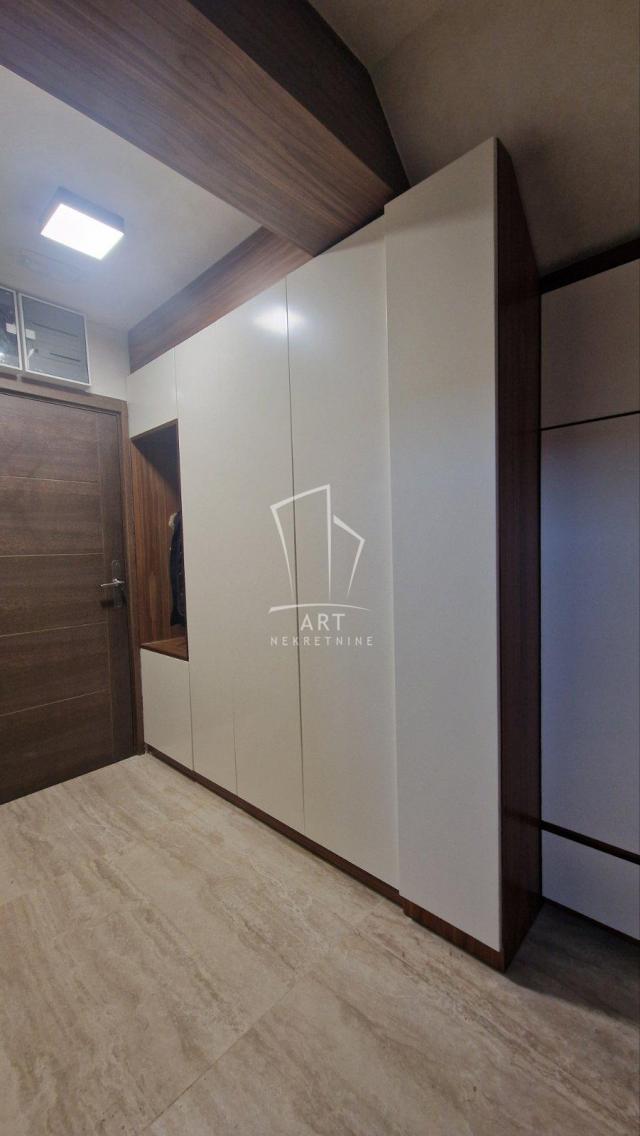 Kopaonik-Zoned lux apartman 47+10m2 ID#7499