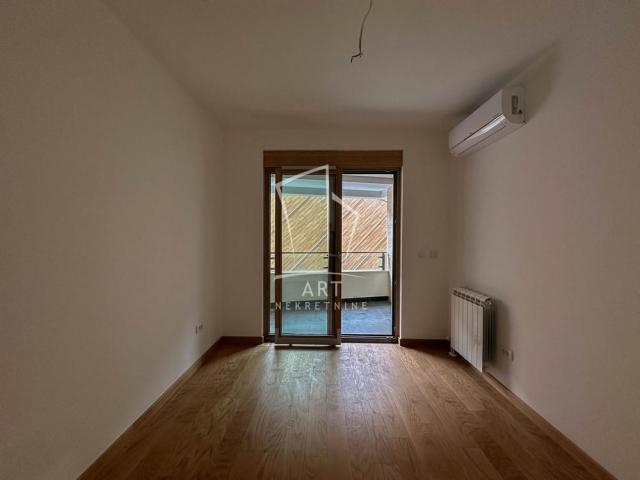 Poslovni apartman u užem centru grada ID#7525