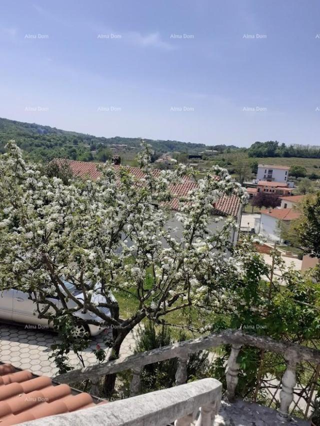 Haus Wir verkaufen ein Haus in Vižinada