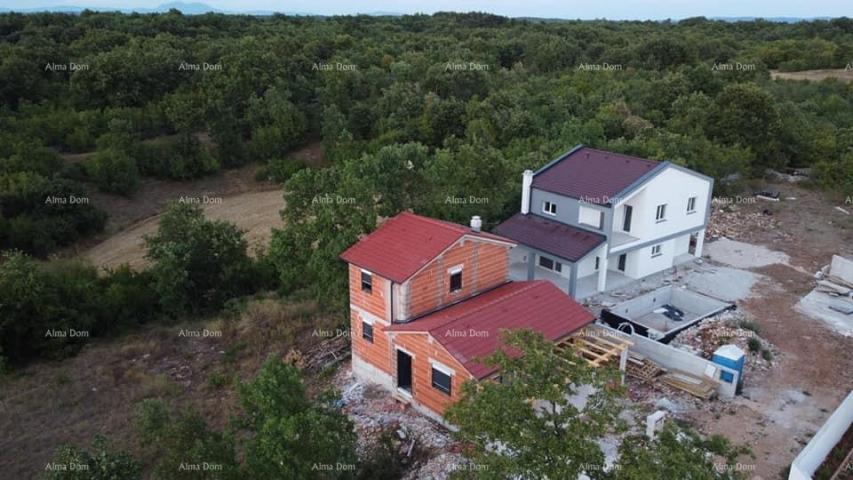 Kuća JURŠIĆI Prodaja kuće u gradnji Roh-Bau. Mogućnost završetka kuće, ključ u ruke. 