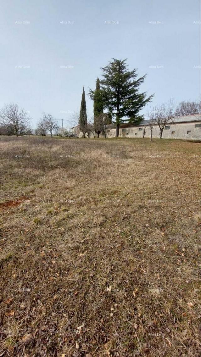 House A building plot for sale near Žminj with an outbuilding.