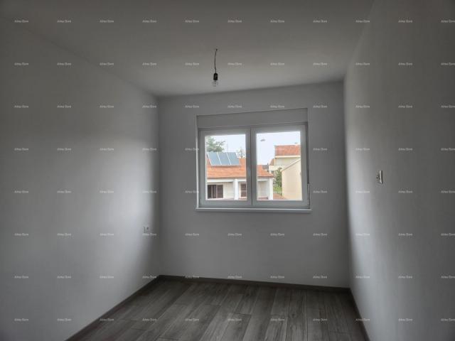 Apartment Pula, Valdebek, new, smaller residential building. Apartment, whole floor.