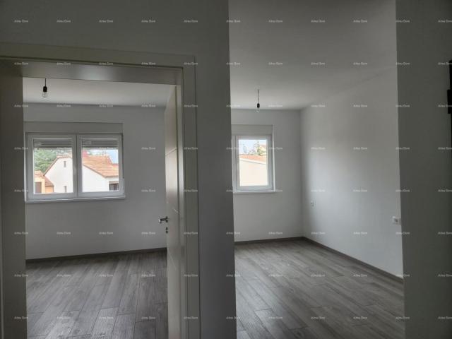 Apartment Pula, Valdebek, new, smaller residential building. Apartment, whole floor.