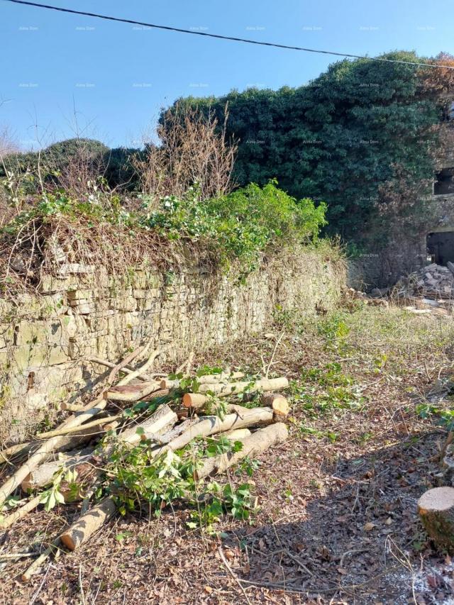 House Three Ruined Houses near Oprtalj!