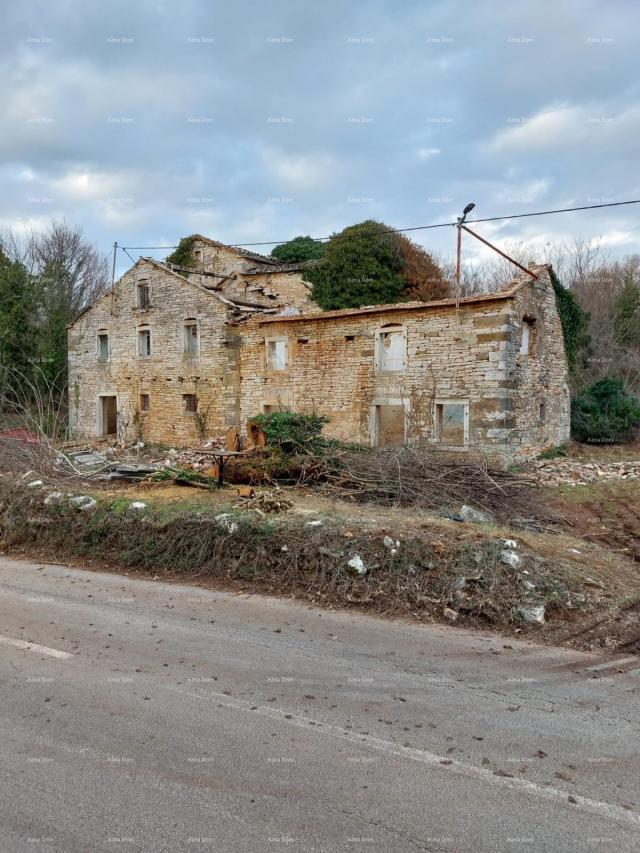 House Three Ruined Houses near Oprtalj!