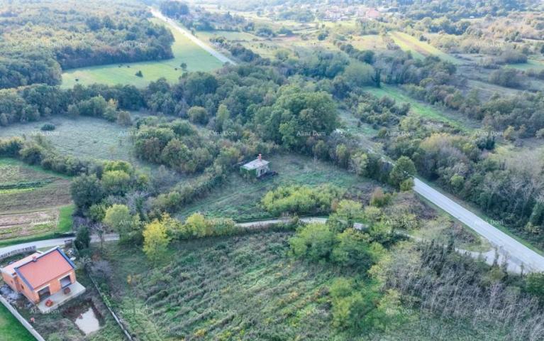 Građevinsko zemljište Građevinsko zemljište s projektom, blizina Marčane